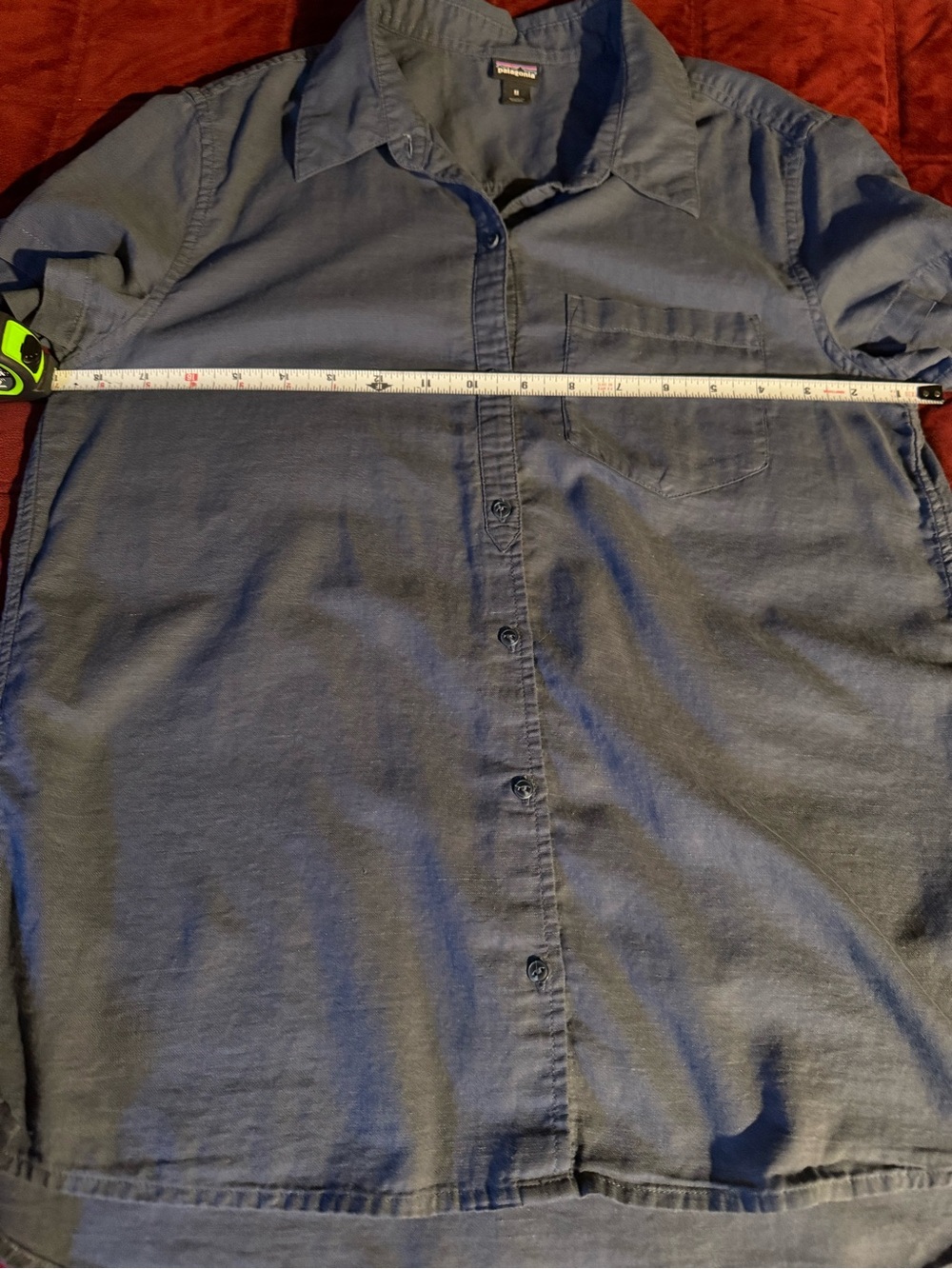 Patagonia Women’s Medium Blue Short Sleeve Button Down Shirt - Picture 4 of 5